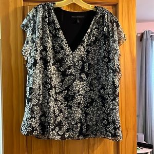 Blouse with flutter sleeve